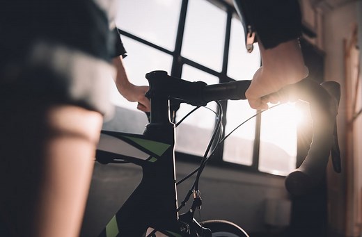 Hometrainer test 2026 - 7 af de bedste indendørs cykeltrænere