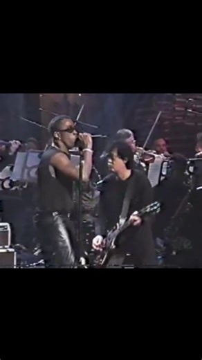 huggy | s23e20 5/9/98 Host David Duchovny #snlclassic #snl #saturdaynightlive #jimmypage #pdiddy #puffdaddy | Instagram