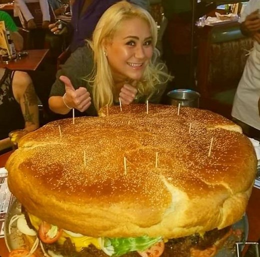 Clinton Station's "8th Wonder" Burger Challenge - FoodChallenges.com