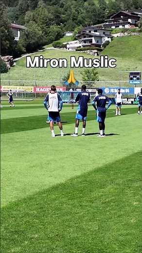 🔥 Unser Cheftrainer Miron Muslic in Aktion 💙 Team Ansagen im Trainingslager Stubaital |