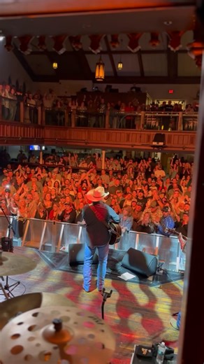 2.3K reactions · 743 comments | @the_bluestone in Columbus, Ohio was a real experience. Another great weekend of shows! See yall next week! #markchesnutt #countrymusic | Mark Chesnutt | Facebook