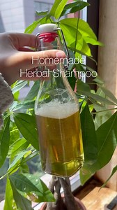 HOMEMADE HERBAL SHAMPOO! 🧖‍♀️🌱 COMMENT “dry” “oily” “normal” or “sensitive” and I’ll send you a tailored list of herbs that will work best for your hair type! 💕 Making homemade herbal shampoo is a straightforward and eco-friendly process. You can avoid harsh chemicals, synthetic fragrances, and dyes that are commonly found in commercial shampoos! This is SUPER simple to make!! Ingredients↓ -8 oz water -1-2 TBSP dried organic herbs of choice (I chose calendula, chamomile, lavender and horsetai