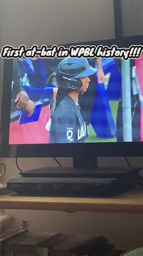 First At-Bat in WPBL History: Queens’ Monae Davis Reaches First Base