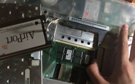 优化ibook clamshell的体验（安装xubuntu）（换内存）（第一部分）