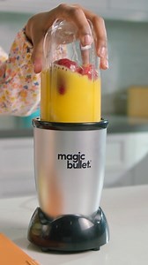 Magic Bullet es tu nuevo aliado en la cocina. 🔄 Vasos y cuchillas intercambiables que se adaptan a lo que necesites: ✔️ Prepara jugos, salsas, cremas o muele ✔️ Usa el vaso adecuado para cada receta, sin ensuciar de más ✔️ Cambia de cuchilla para picar, batir o mezclar con precisión 💡 Todo en un solo equipo compacto, potente y muy fácil de usar. Con Magic Bullet ahorras tiempo, espacio y esfuerzo. ¡Haz más con menos! 💥 #MagicBullet #CocinaPráctica #VersatilidadEnUnSoloEquipo #CocinaInteligent