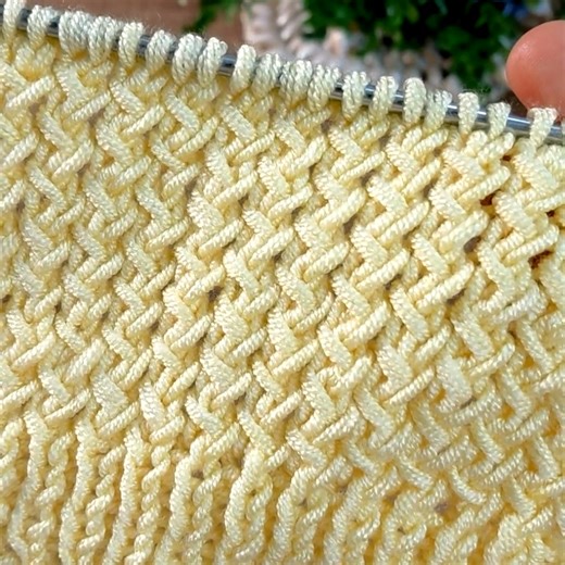 Eye-catching and easiest two-needle knitting🍂🌈 pattern for a vest or cardigan. -Özlem | Knitting & Crochet World