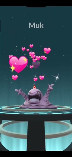 Evolution of Grimer with party hat to Muk in Pokémon Go 🥳 #pokemongo