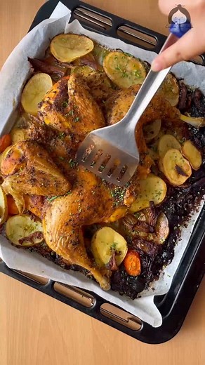 409K views · 10K reactions | Pollo al horno con patatas  #cocinaconcoqui #recetafacil #polloasado #polloalhorno #aprendeentiktok #aprendecontiktok #recetascheck | Cocina con Coqui Yumyum | Facebook