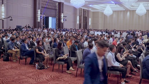 41K views · 241 reactions | "The difference between ordinary and extraordinary is that little extra," ~John Maxwell! | Karen Mills Robinson | Facebook