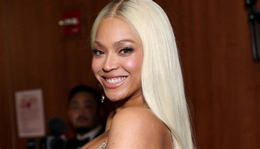 Beyoncé debuts new hair transformation with body-hugging ensemble