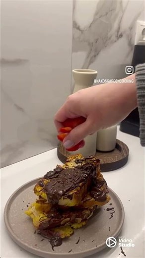 Εύκολη συνταγή για French toast με τσουρέκι που έμεινε 😱