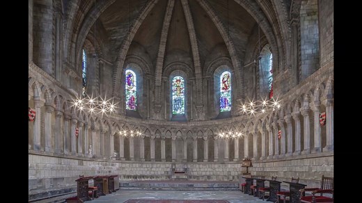 The Chapter House gets its name from the medieval days of Durham Cathedral, when the community of Benedictine monks regularly assembled there to read a chapter from the Rule of St Benedict. David Hunt, one of our amazing volunteers, gives you more insight into the history of the cathedral's hidden gem. Do you know what famous movie scenes were filmed in this amazing space? | Durham Cathedral
