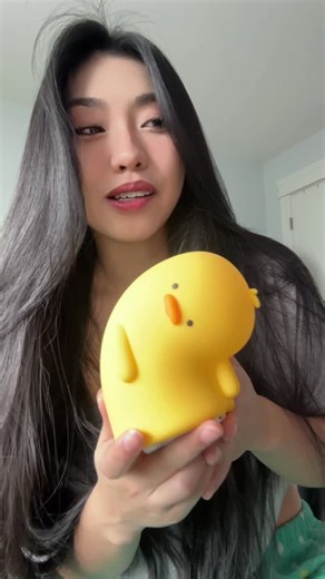 Alle Lee 🇬🇹🇨🇳 on Instagram: "It’s an addiction… 🦆"