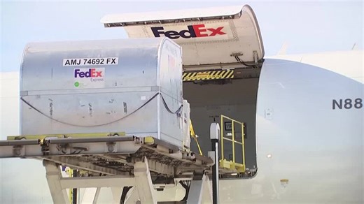 U.S. to cut 'de minimis' tariff to as low as 30%, experts say