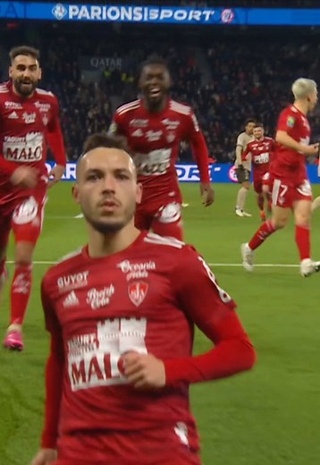 Team Work: Brest backheel football comedy