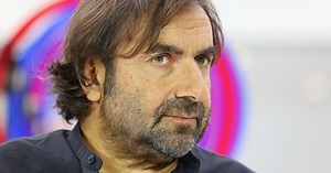 Diaporama : "Elle a voulu..." : André Manoukian solo à Paris, sa femme Stéphanie et ses fils installés à des kilomètres de lui