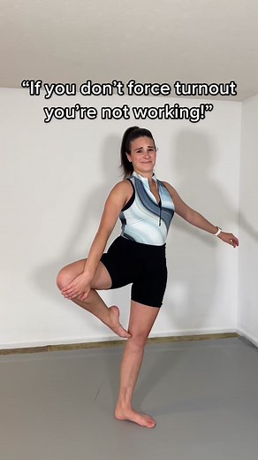 Do this mobility exercise slowly with a hold at the top. Was sped up. This will help you improve your natural ballet turnout safely! #balletto #balletexercise #ballettips #ballet_a #ballettok #balletflex #balletchallenge #balletturnout #ballethips #dancetutorial #dancetrend #ballettutorial