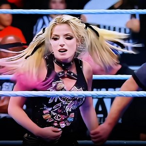 Nia Jax and Lash Legend ATTACK Kabuki Warriors, Flair and Alexa on SmackDown😮🔥 | WWE Highlights#wwe