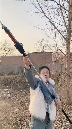 High Reach Tree Pruner! 🌳✂️ #Shorts#Garden #TreePruning, #Agriculture, #ElectricCutter, #Gadgets,