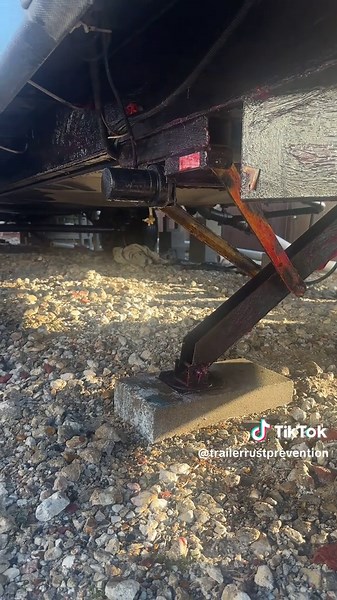 Get yours done before it rust #houston #fypシ゚viral #trailerpark | Trailer Park