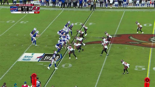 Davidson thunders ahead for a 20-yard gain after Buechele's pass