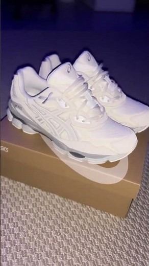 Asics Gel NYC 😍😍 #asicsgel #asics #sneakers #white #fyp #viral #sneakeraddict