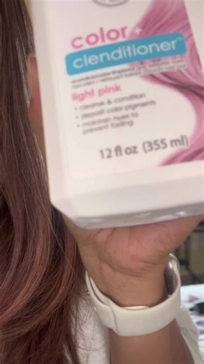 Color de cabello rosa fácil con Kerachroma