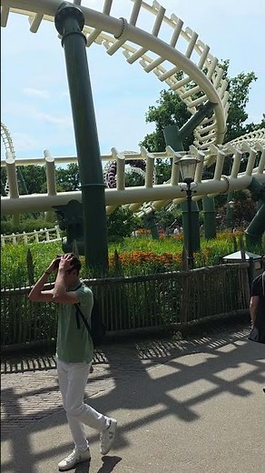 Efteling : Loopings & Legends: Our Ride Through the Python