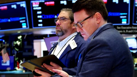 Bitcoin falls below $93,000 as risk-off sentiment persists