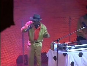 KWAMÈ Performs The Rhythm Live. Hip Hop Evolution Old School Hip Hop And Golden Era Hiphoplately 90s Hip Hop 90s Hip Hop | Media Broadcaster