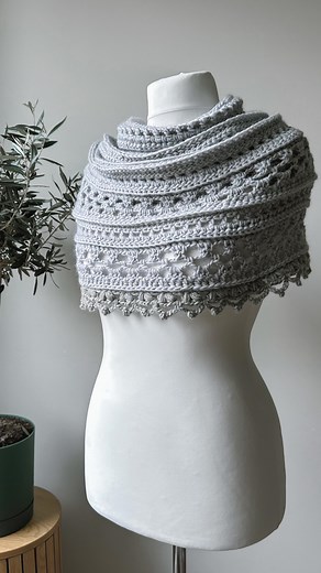 9K views · 1.5K reactions | Crochet Pattern - Eloise Scarf ❤️ What I Used: ✅ 3 skeins of Happy Sheep Woolpower color 09 ✅ 1 skeins of Happy Sheep Woolpower color 30 from @hobbii_yarn ✅ Crochet hook 6 mm / US J/10 ✅ Crochet Pattern - Eloise Scarf, find link in my bio or DM me for the link 臨 Happy Crocheting, Love You All Lena ❤️ | TheMailoDesign | Facebook