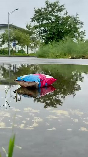 Huyền Bi Ăn BimBim Bị Bẩn Tay Và Cái Kết#funny #huyenbi #short #viralvideo #xuhuong #thinhhanh #viral #fyp