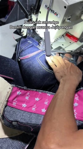 Segera #versal #versaldenim #rawdenim #selvedgedenim #pinkselvedge