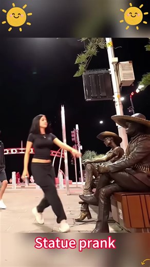 Funny Prank Wars: Hilarious Statue Reactions