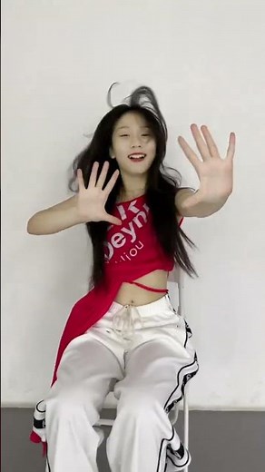 Quick Morning Dance Stretch Video 9