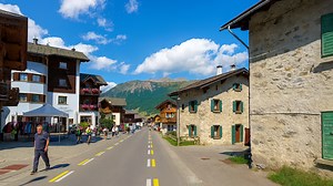 Walking Tour of Livigno – Italian Alps in Summer (4K)