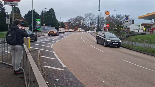 #EEAST | here we have x1 east of England ambulance service fiat ducato box ambulance seen here responding on there #bluelights and #sirens to an unknown medical emergency *spotted with @watbluelights*
