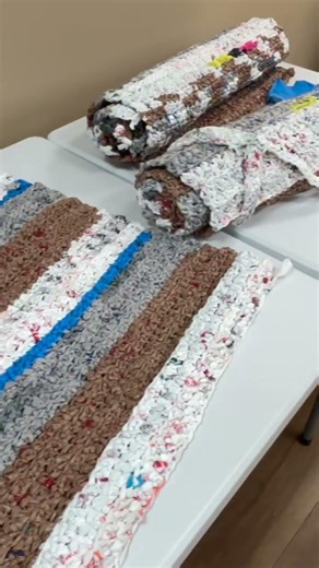 Mesa seniors turn plastic bags into lifesaving mats for unhoused community