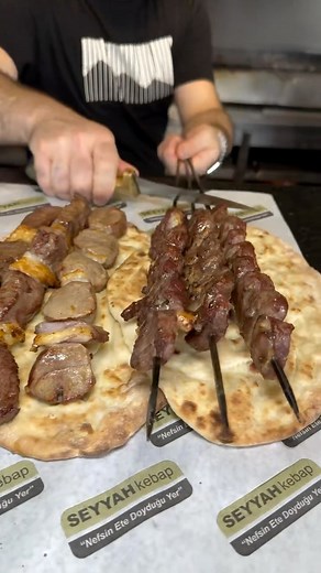 Seyyah Kebap | Yusuf Durakoğlugil on Instagram: "Yaprak kuşbaşı-Spesiyal kuşbaşı-bülbülyuvası kebabı-sade kıyma—sebzeli kıyma- 📍Küsget Sanayi Sitesi Şehitkamil Gaziantep"
