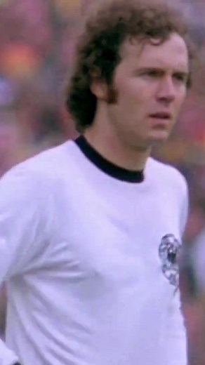Franz Beckenbauer: El Mejor Defensa de la Historia del Fútbol