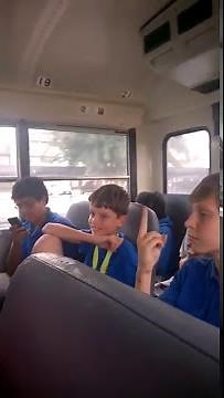 Kids screaming and fighting on school bus O: