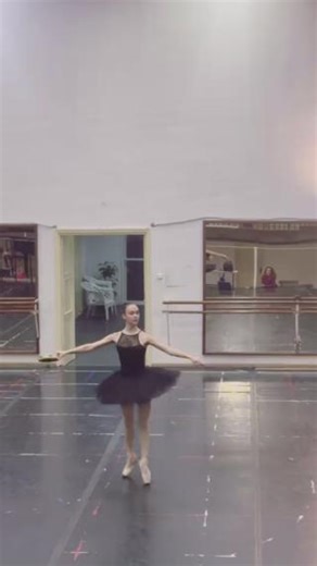 251K views · 4.8K reactions | How many turns did you count? 並 Bloch...