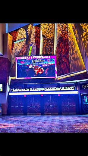 Twas the night before Worcester and I’m relaxing in Uncasville!!! It’s a pretty short drive from here to the DCU center so we are fortunate enough to have rooms at the beautiful Mohegan Sun Casino the next two nights! I decided to head down to the casino and actually wound up coming back from behind and winning a little! Thanksgiving wound up being a roller coaster ride like I thought but I was happy I made the decision to go eat with my road family and not hide in my hotel room! We had two awes