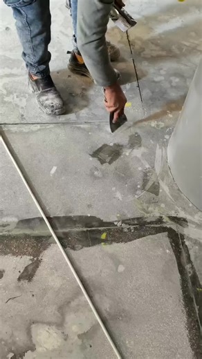 Specialized Contractors on Instagram: "Perfect Surface Prep with Nitomortar TC2000 | Epoxy Putty Application Watch how we apply Nitomortar TC2000 Base, a premium epoxy putty used for surface leveling and concrete repair before final epoxy coating. Step-by-step process: 1. Surface cleaning & preparation 2. Mixing base & hardener properly 3. Smooth application using steel trowel 4. Ready for next layer – epoxy or polyurethane This epoxy-based putty ensures strong adhesion, chemical resistance, and