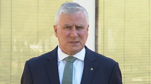 Government plans to raise number of Australians returning from overseas