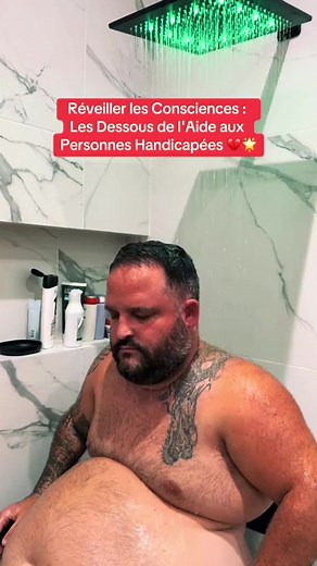 Dans ce monde parfois difficile, 😔 cette vidéo met en lumière les défis du handicap ♿️ et la fatigue du personnel dévoué. 💪 Mais elle est aussi un témoignage de résilience 🌟 et d’espoir. 🤗 Regardons au-delà des obstacles, 🚧 soyons compatissants 💖 et travaillons ensemble pour plus d’inclusion. 🌍#aidants #aidantsfamiliaux #wheelchairlife #handicap #auxiliairedevie #tetraplegic | Tony Moggio