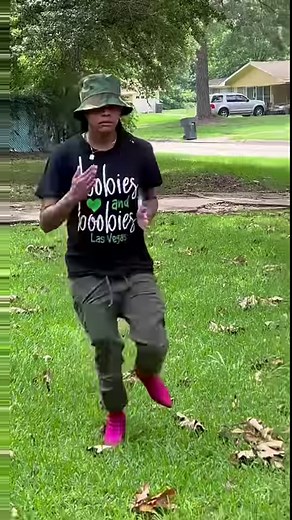 I had to test my mama shiny pink boots 😂 #fyp #newshoes #boots #newbootgoofin #pinkbootgirl #fypシ゚ #watchthis #tiktokviral #tiktok #trendingpost #virals #viralpost2024 #tlynn | Tori Johnson