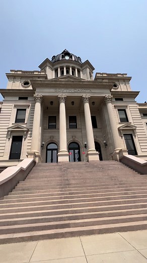 South Dakota’s state capital building is a breathtaking structure! Beautiful decor, lots of history to explore, and even some secret things to look for around the building! #pierre #pierresd #sd #southdakota #sodak #midwest #roadtrip #pierresouthdakota #capitalbuilding