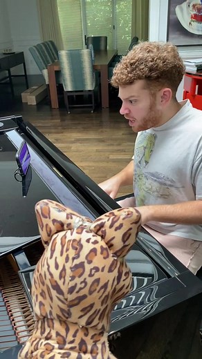 Learning piano is easy with @Simply Piano Official #simplypiano #rnb