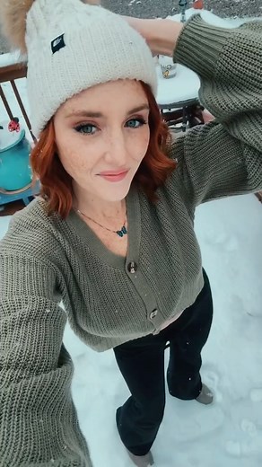 Rarity Bee on Instagram: "It’s that time of the year!! 🤍❄️⛄️🎄 #fyp #reels #viral #trending #wintermood #snowvibes #snowqueen"